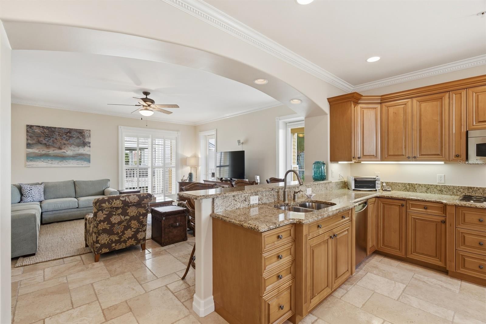 Open floorplan for entertaining.