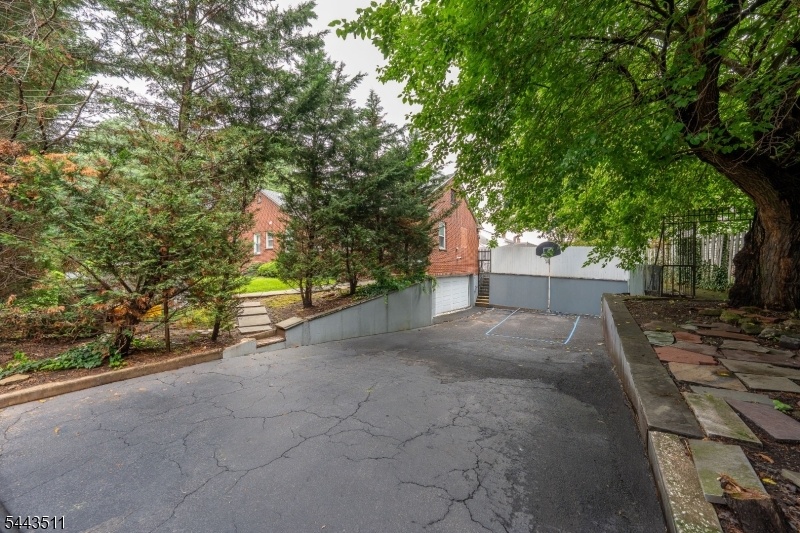 drive way