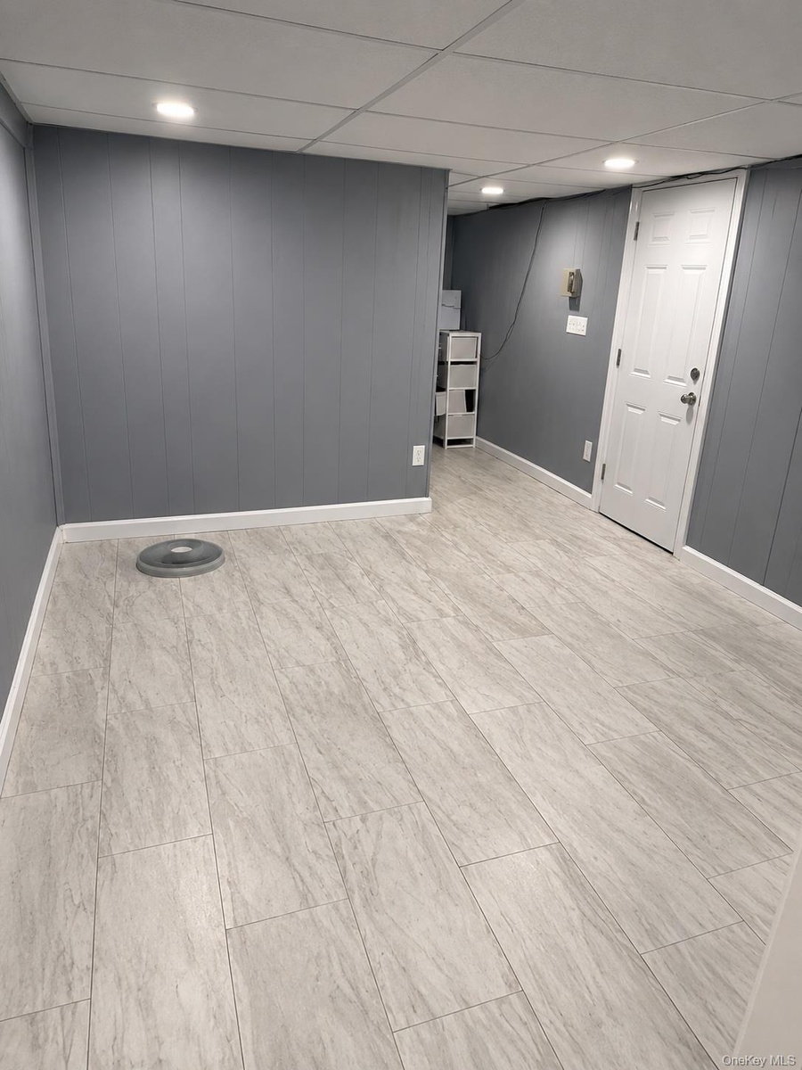 1 finished bsmt room - ai enhanced
