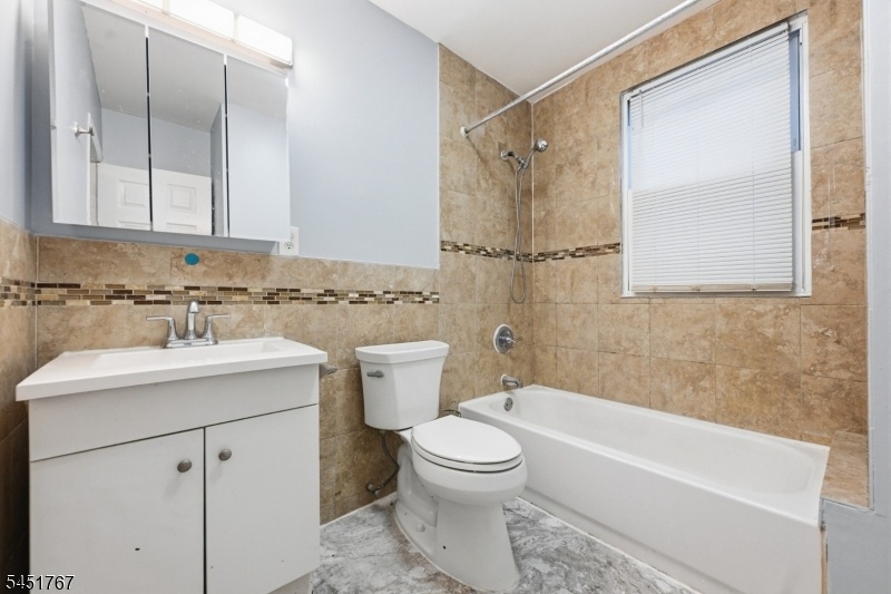 Bathroom Unit 2