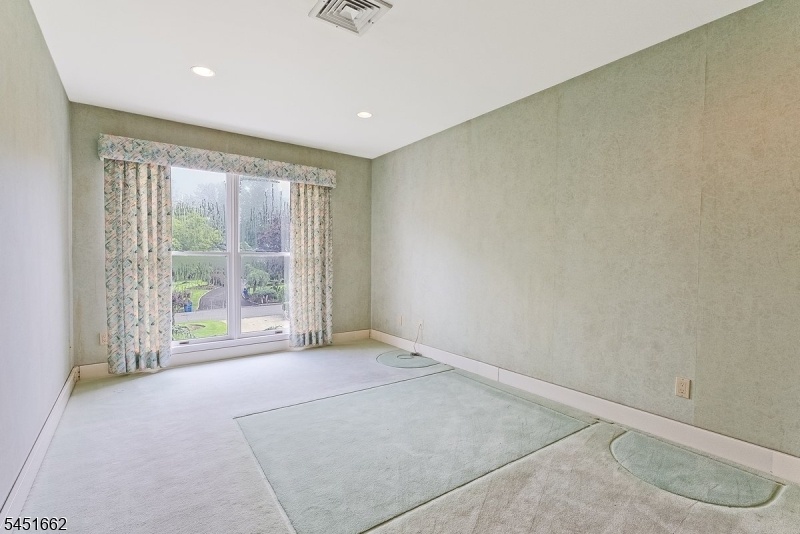 4th bedroom