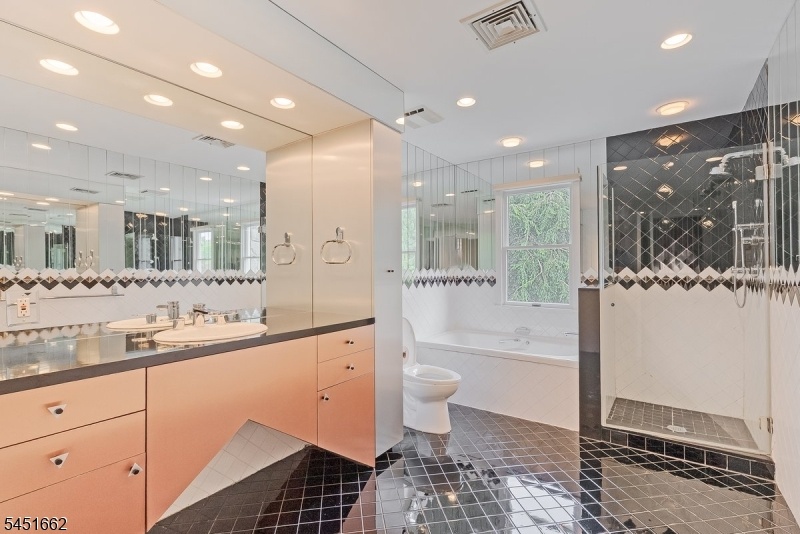 2nd fl Bathroom