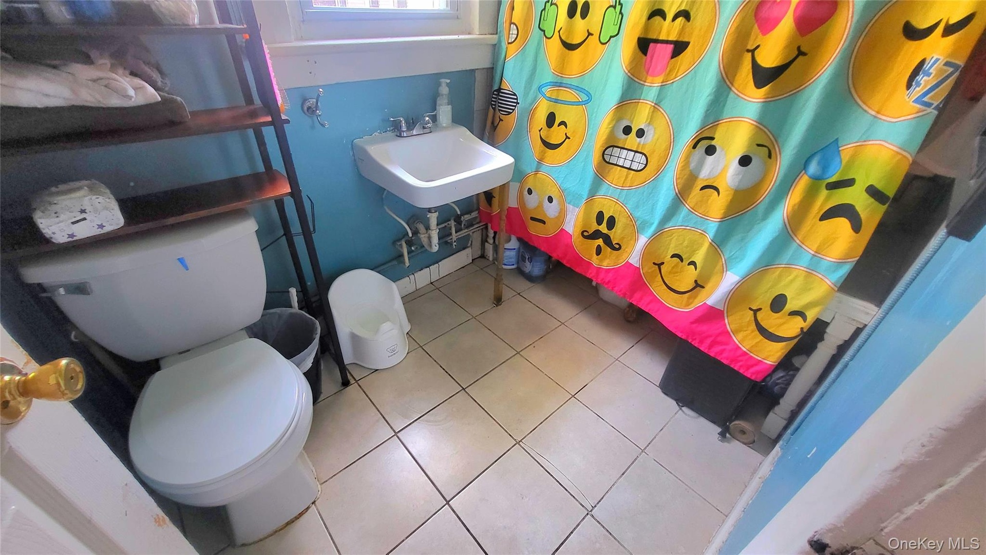 67 N Bridge St Apt 2 Bathroom