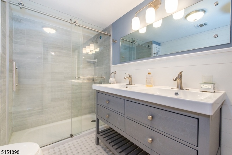 Full Bath