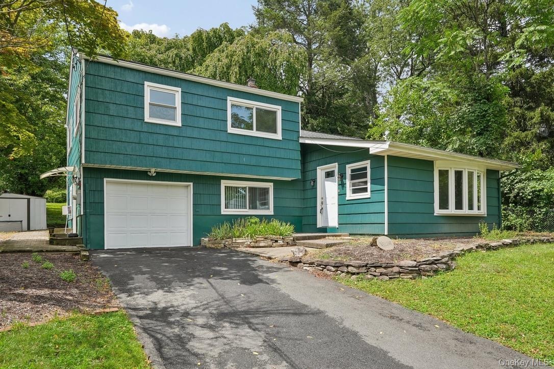 Lovely three bedroom  split level