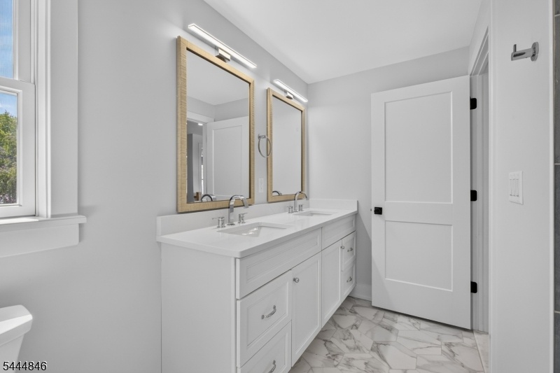 second Floor Full Bathroom