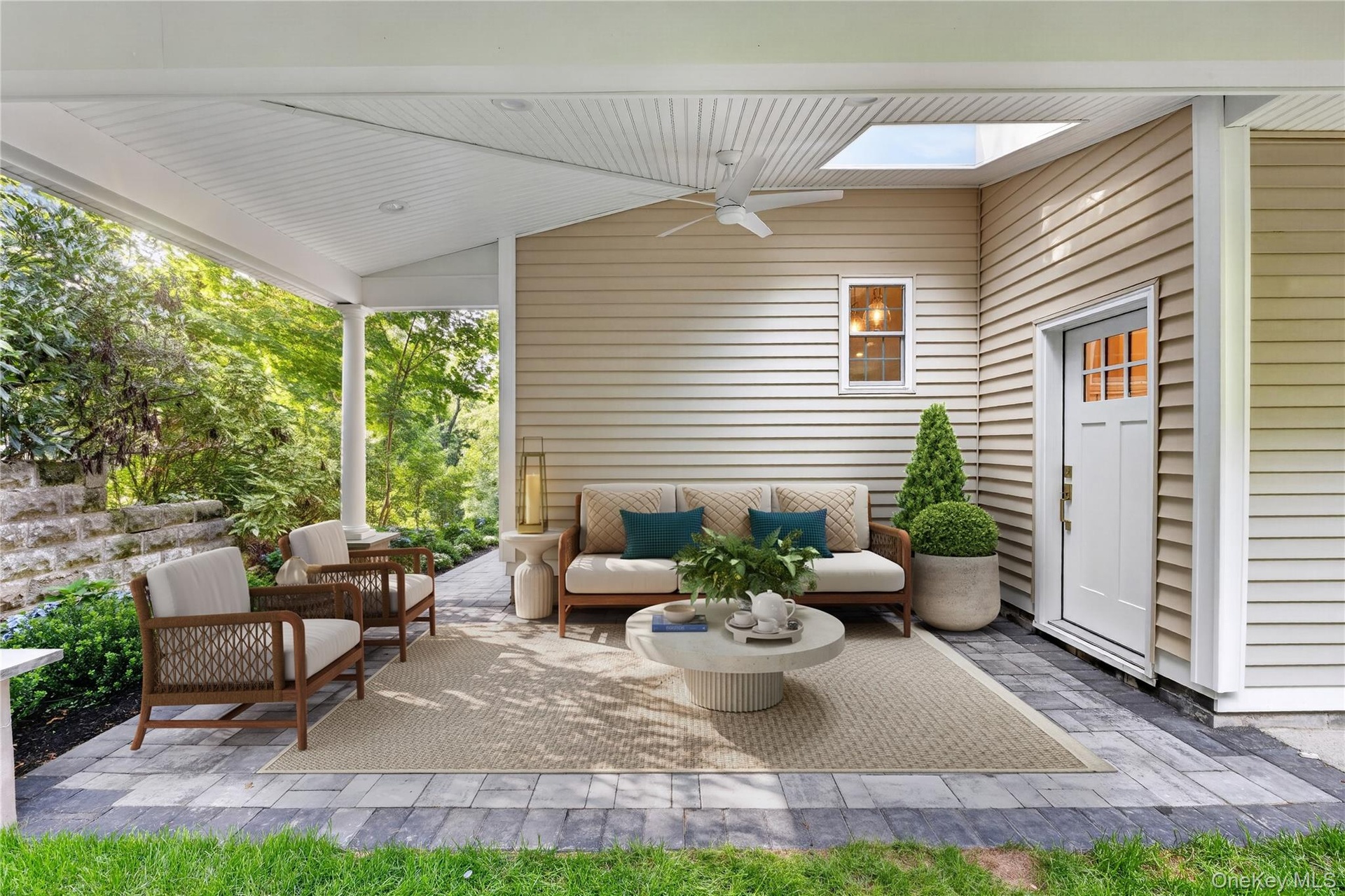 Secluded Yard with access to kitchen