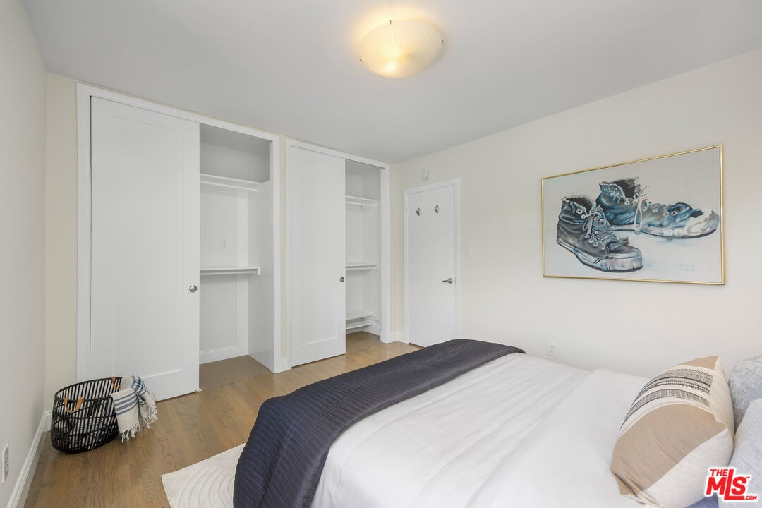 Guest bedroom with great stora
