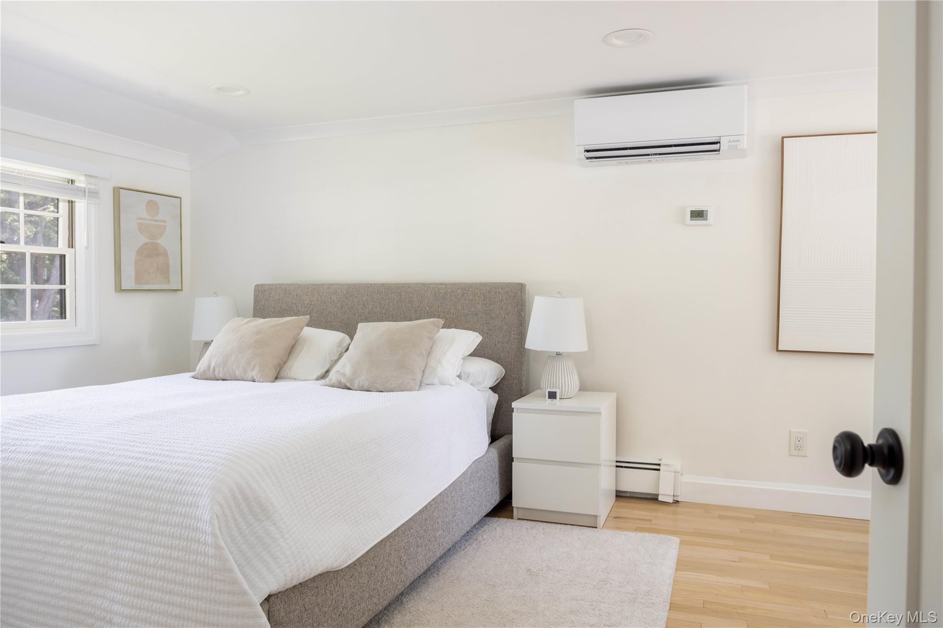 Upstairs bedroom #2