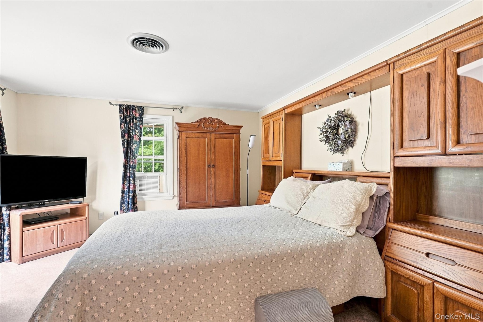 Large primary bedroom