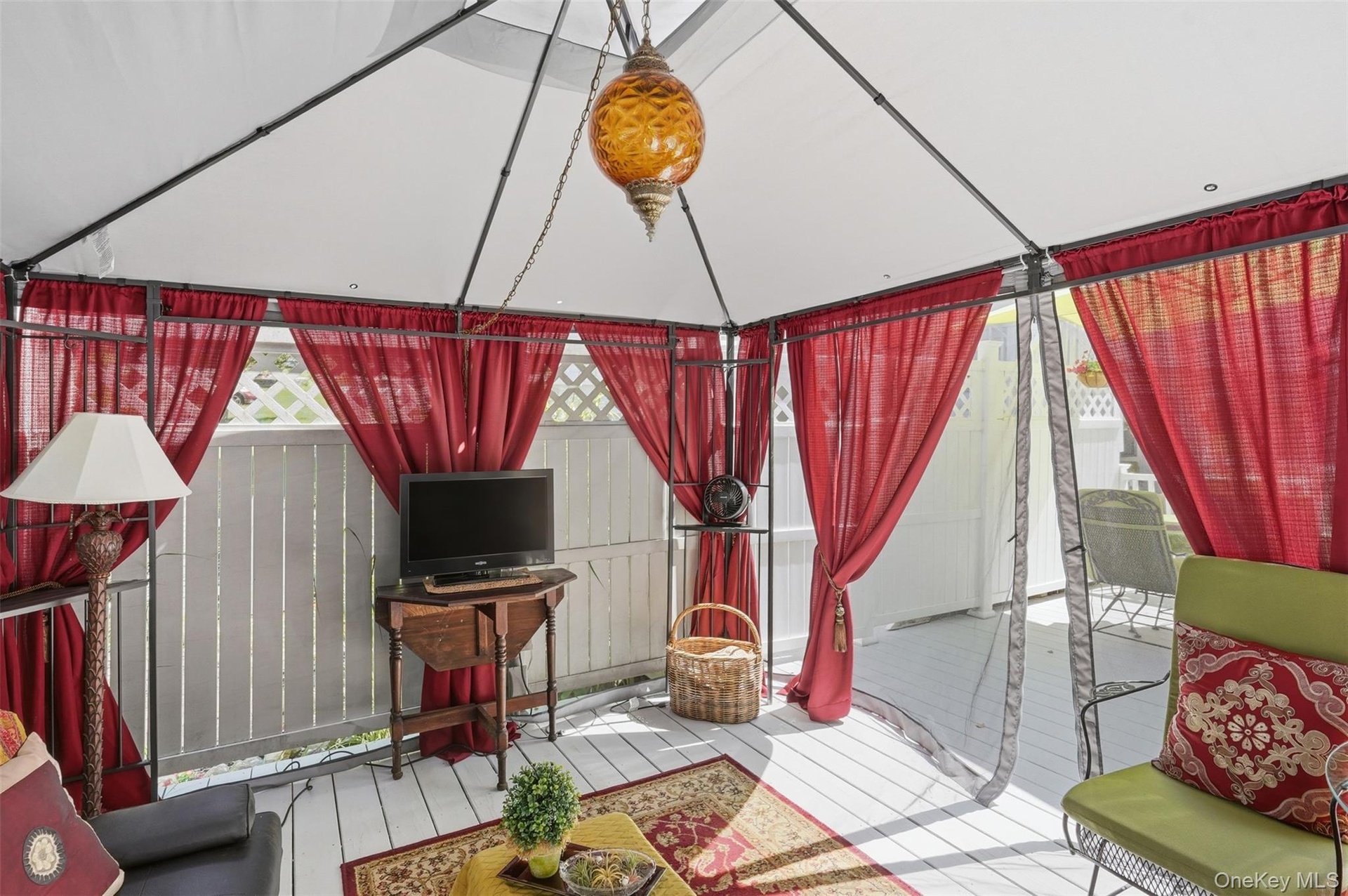 Outdoor lanai