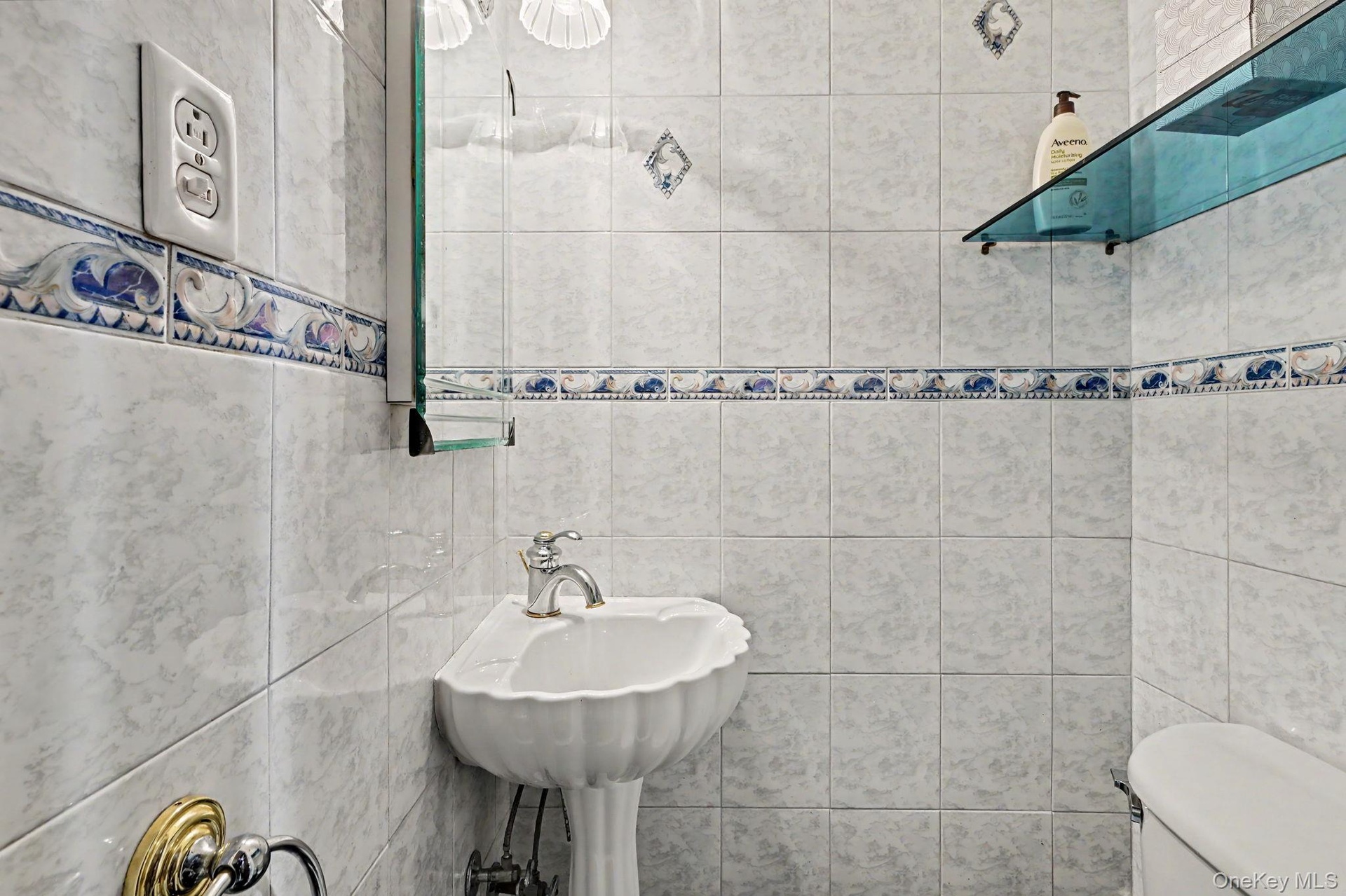 Main floor powder room