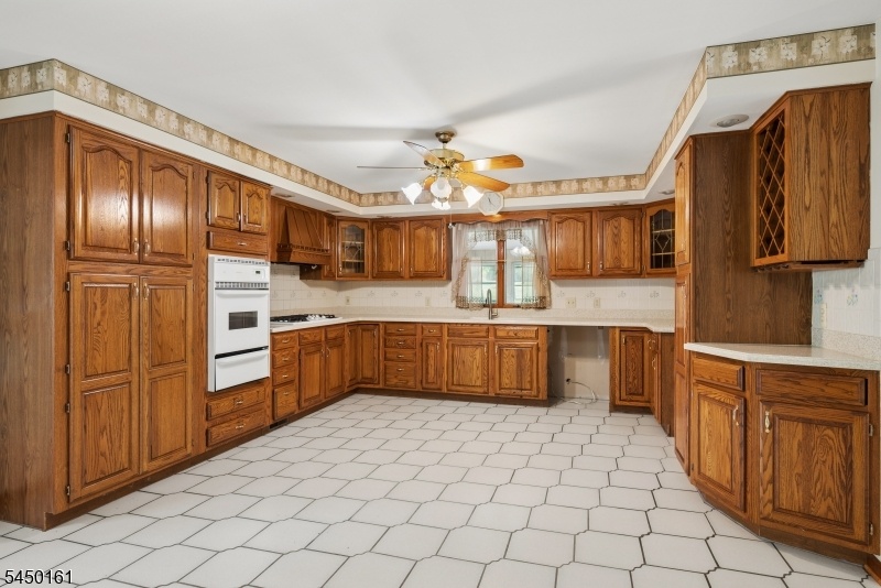 Second Kitchen