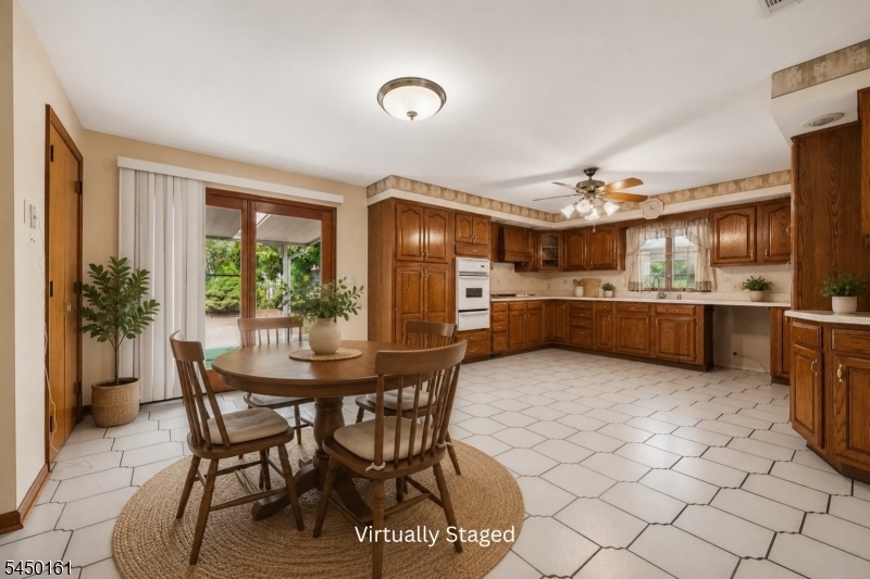 Second Kitchen