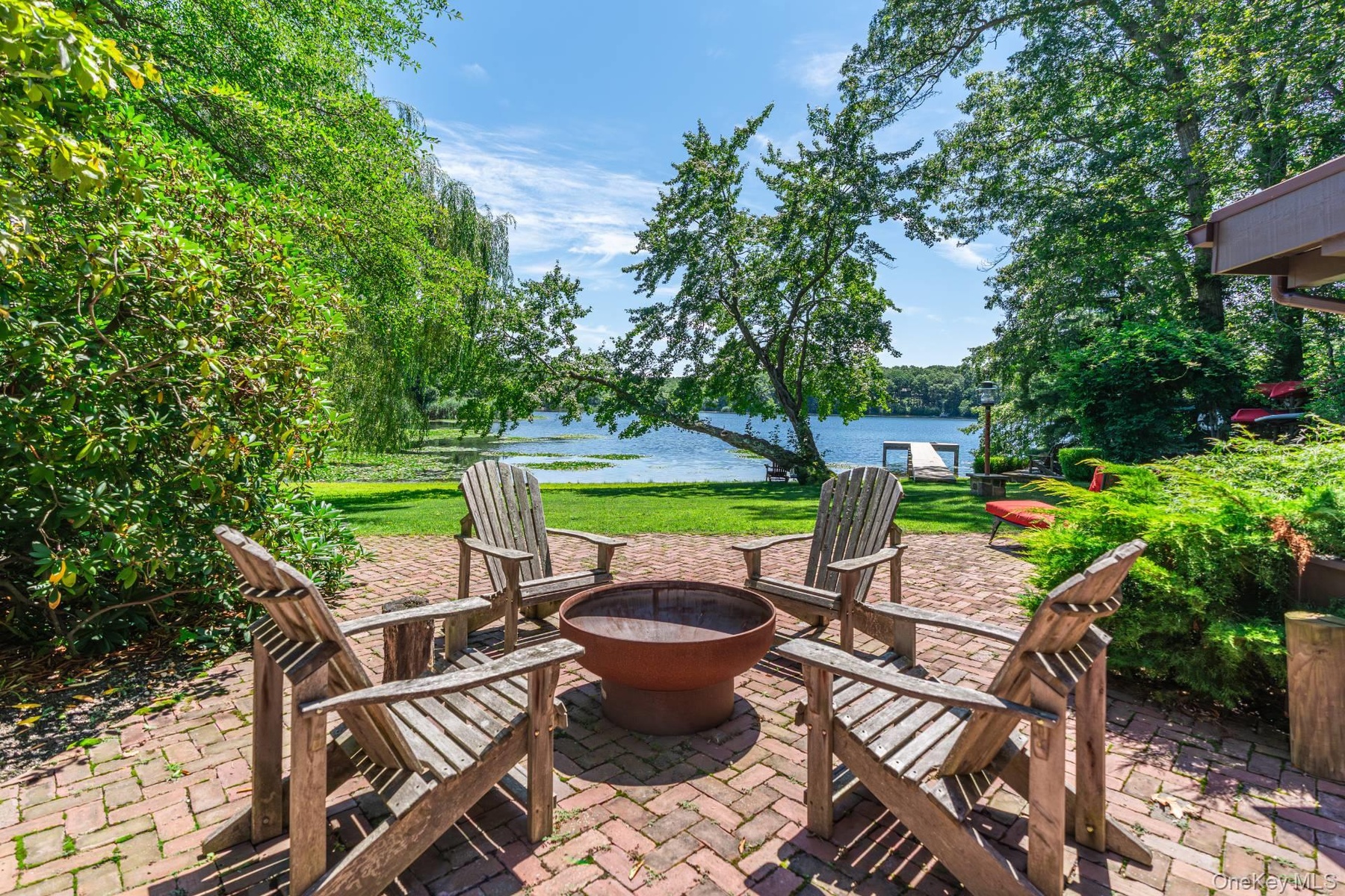 THE LAKE HOUSE