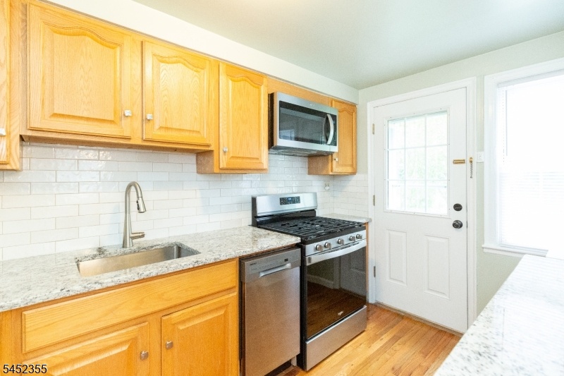 Unit B Kitchen