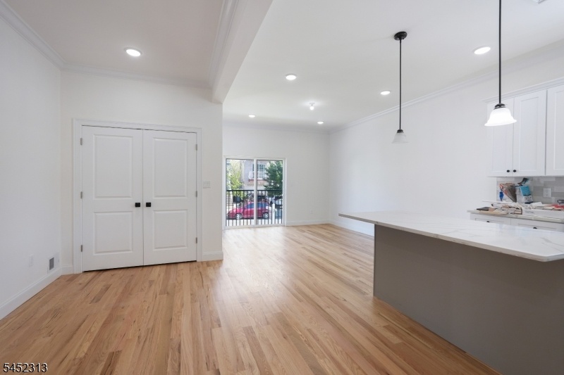Living Room/dining area