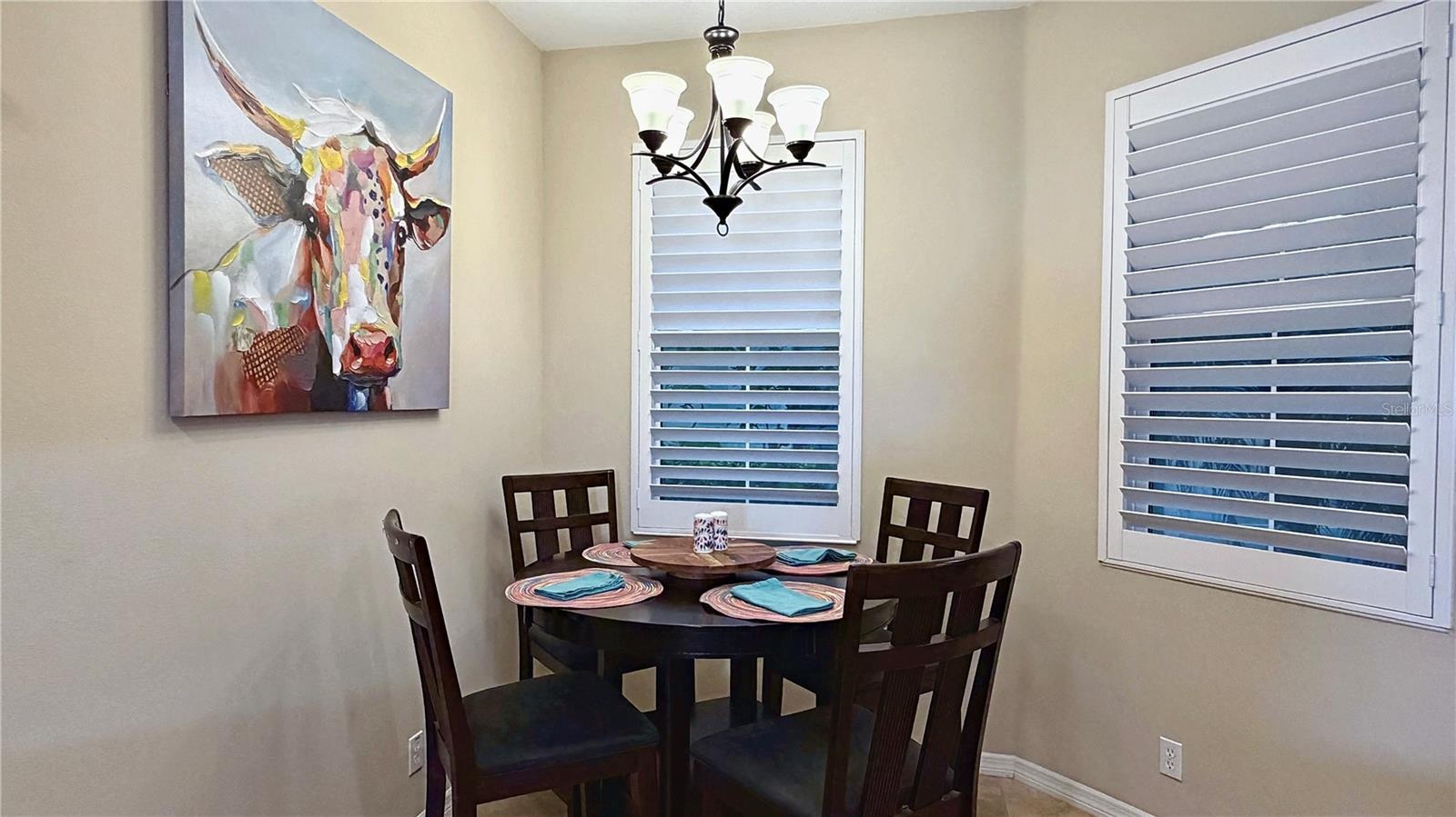 Kitchen/ Breakfast Area