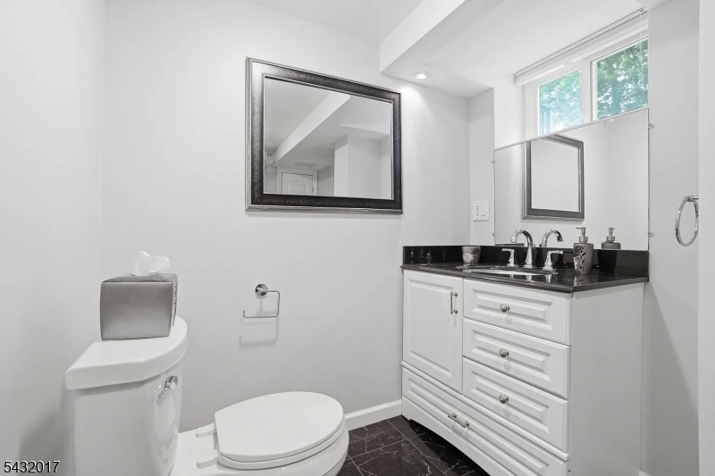 Lower Level Full Bath