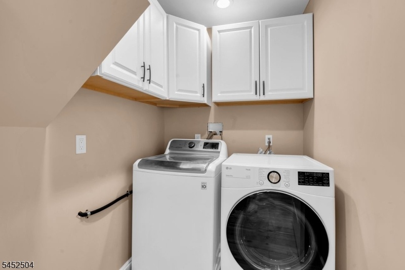 Upstairs Washer/Dryer