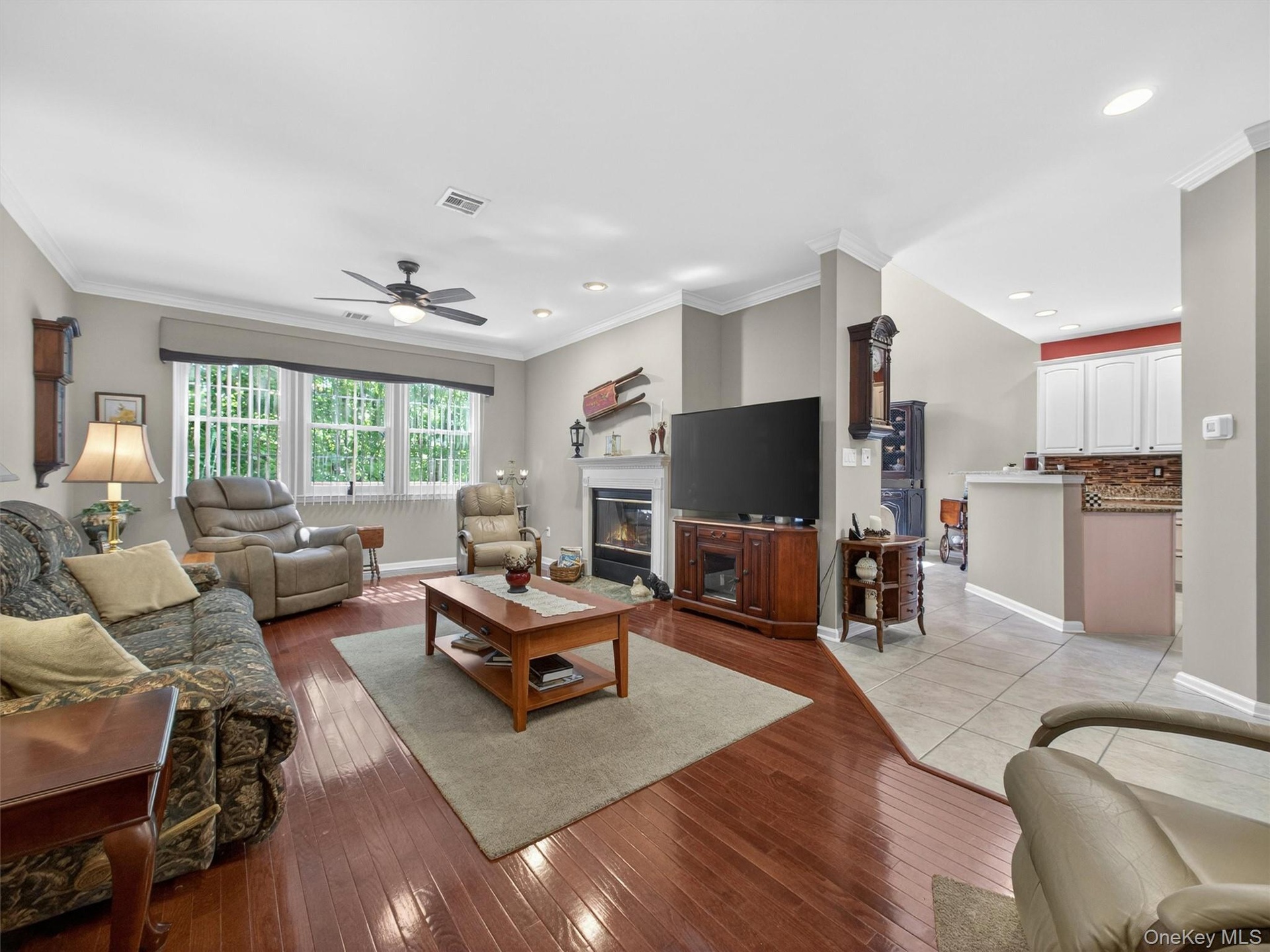 Blessed with a triple window and abundant  natural light.