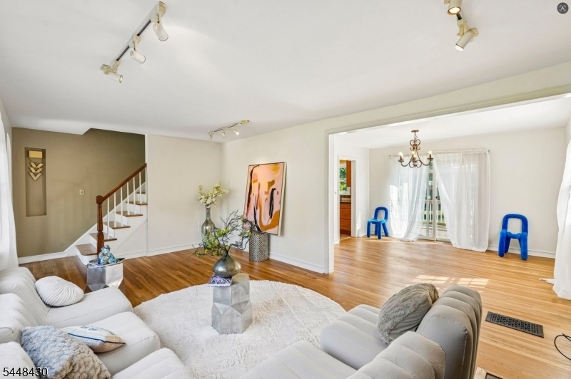 Living Room (Dining + Entry)