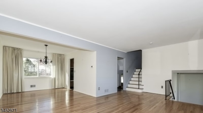 Living room/Dining Room