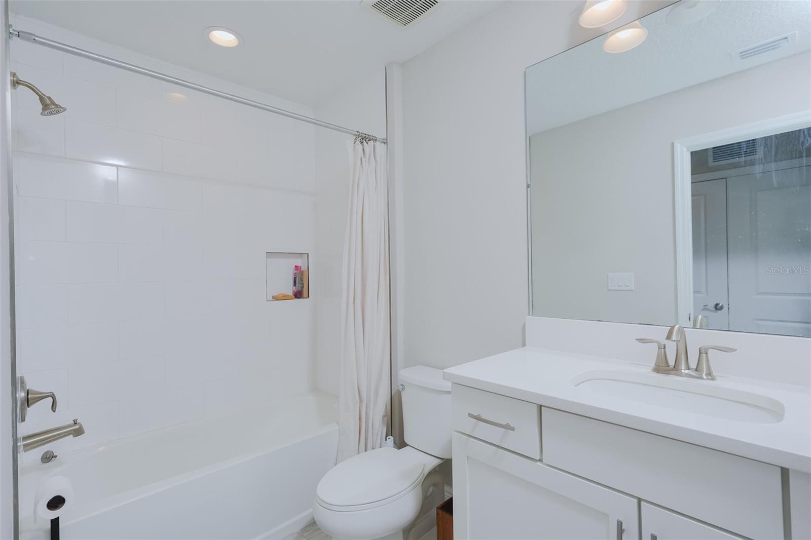 4th Bathroom - 2nd floor