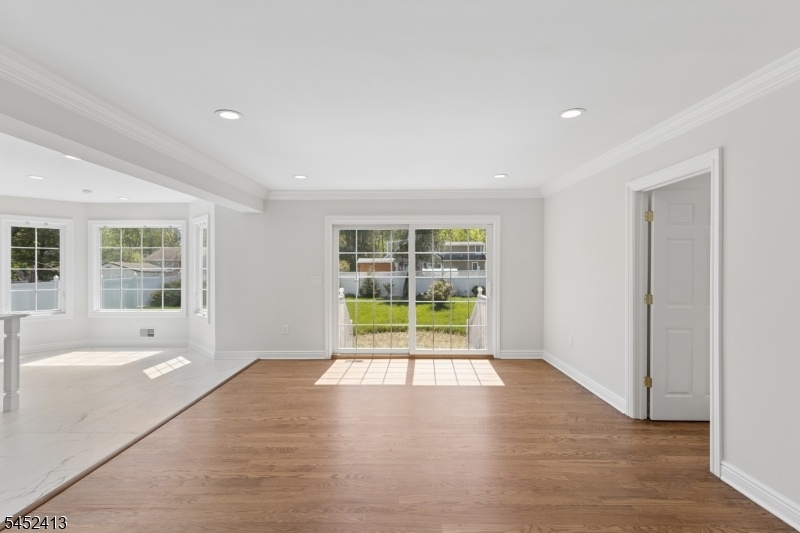 Family room 2