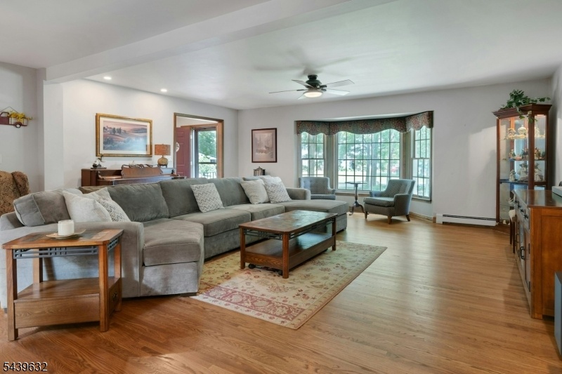 "GREAT ROOM"