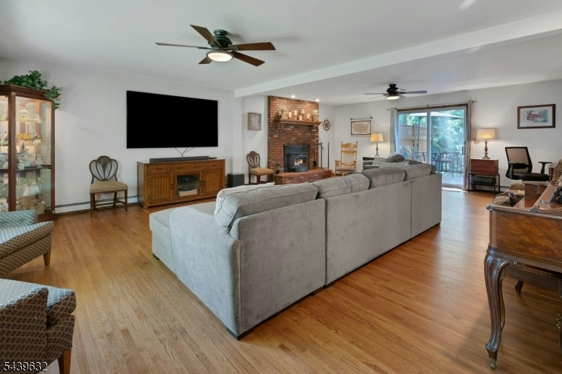 "GREAT ROOM"
