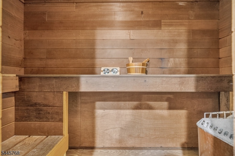 Dry Sauna