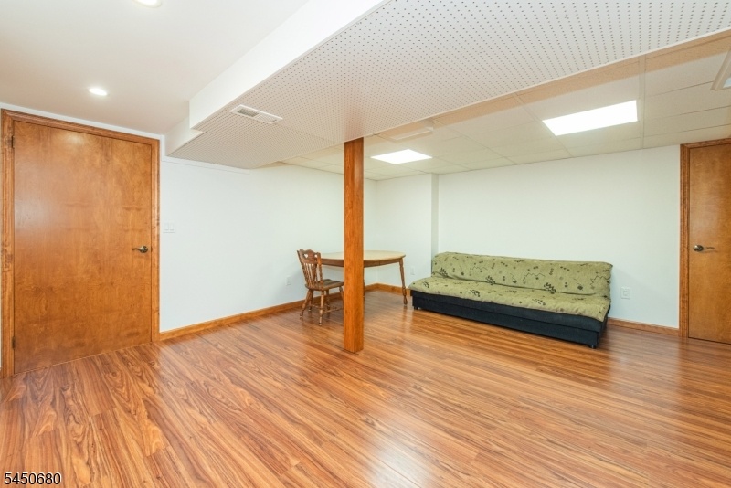 Finished Basement/Rec Room