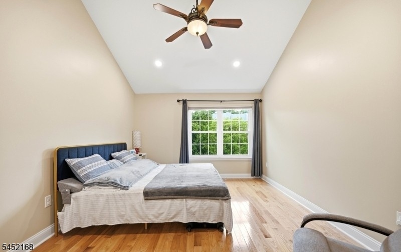 bed2