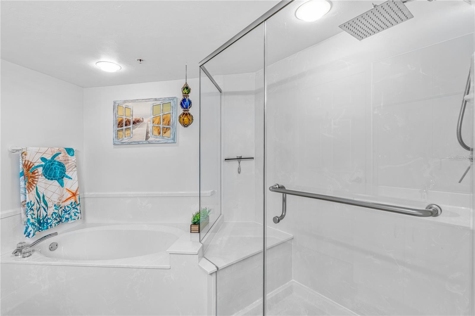 Primary Bath Shower/Tub