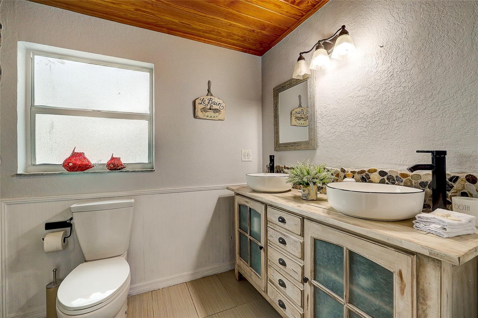 Primary bath