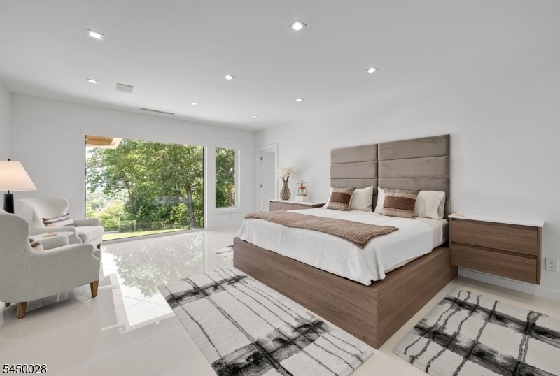 2nd Floor Ensuite Bedroom