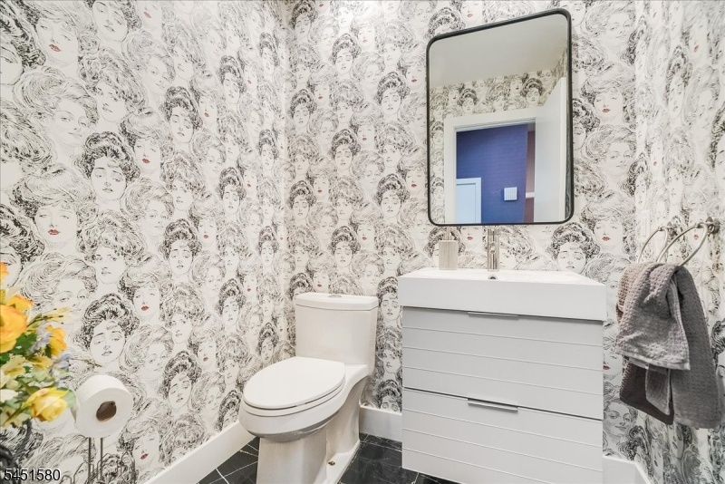 powder room