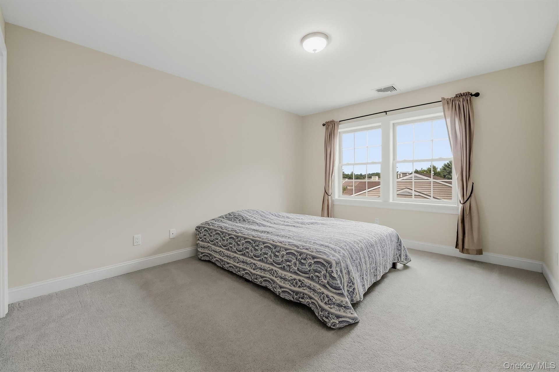 Bedroom 3 - Unstaged