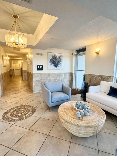 DOWNSTAIRS FOYER