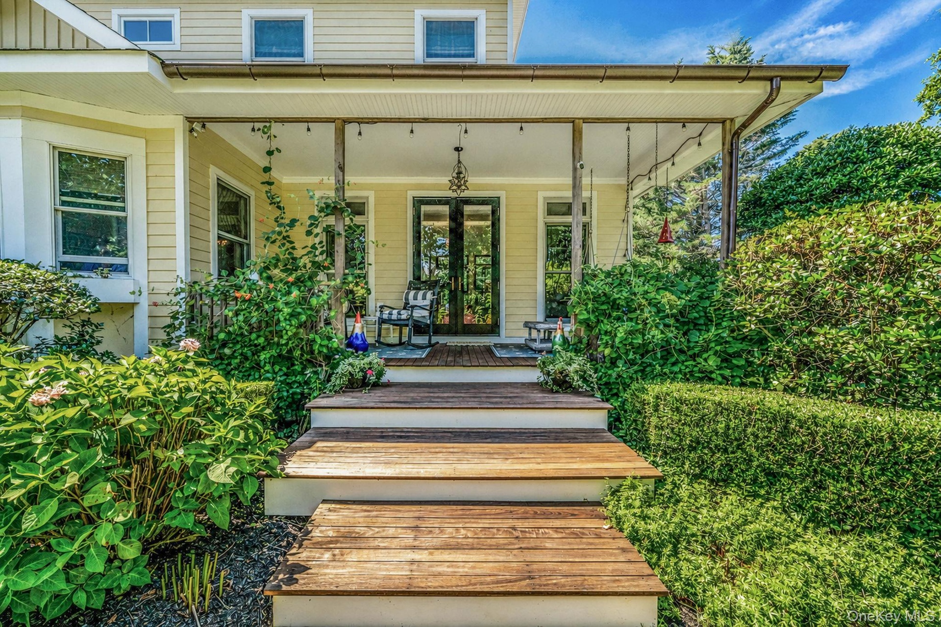 Garden Veranda that that can be accessed from the formal living room