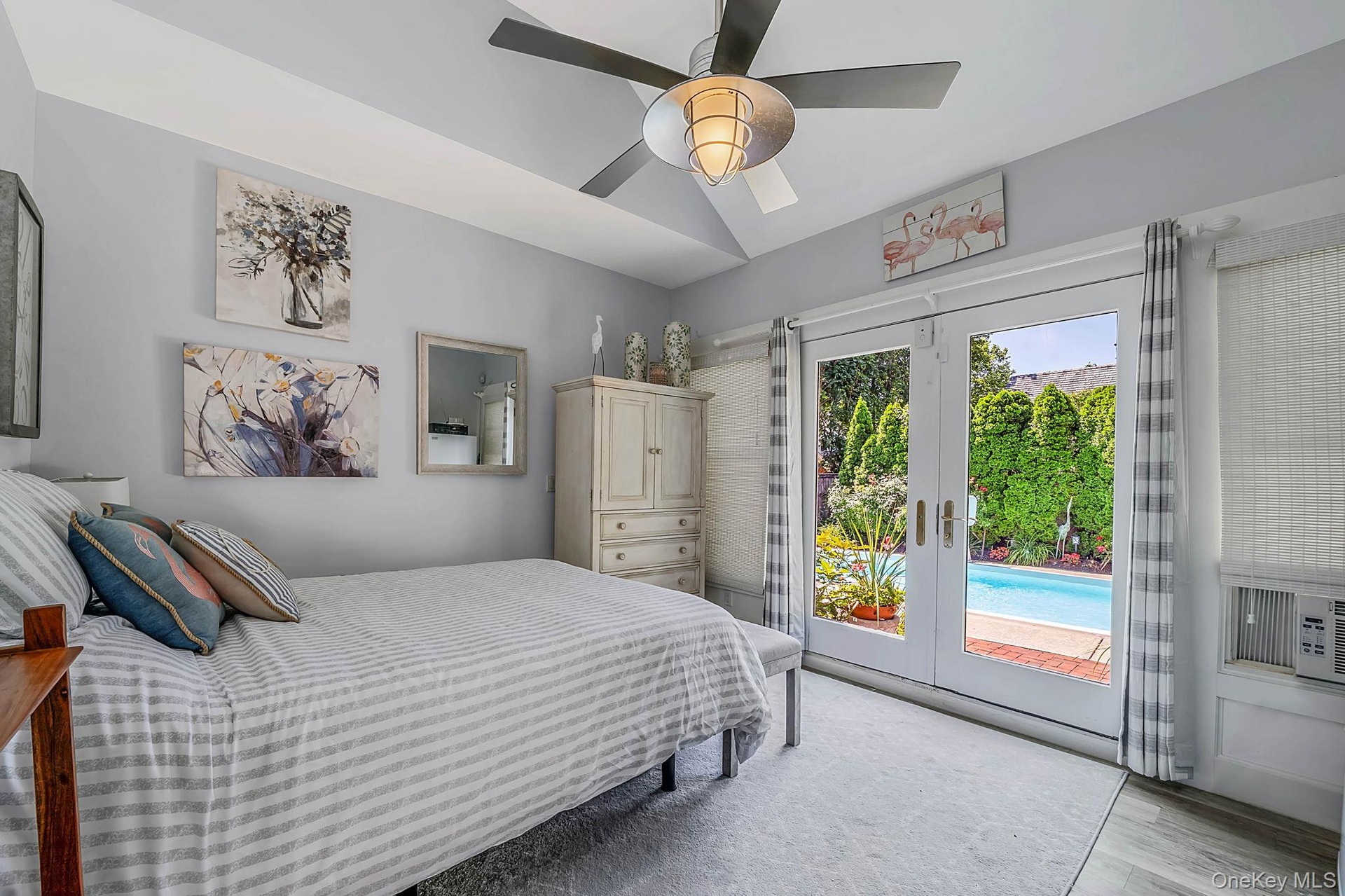 Legal pool Cabana with Full bathroom