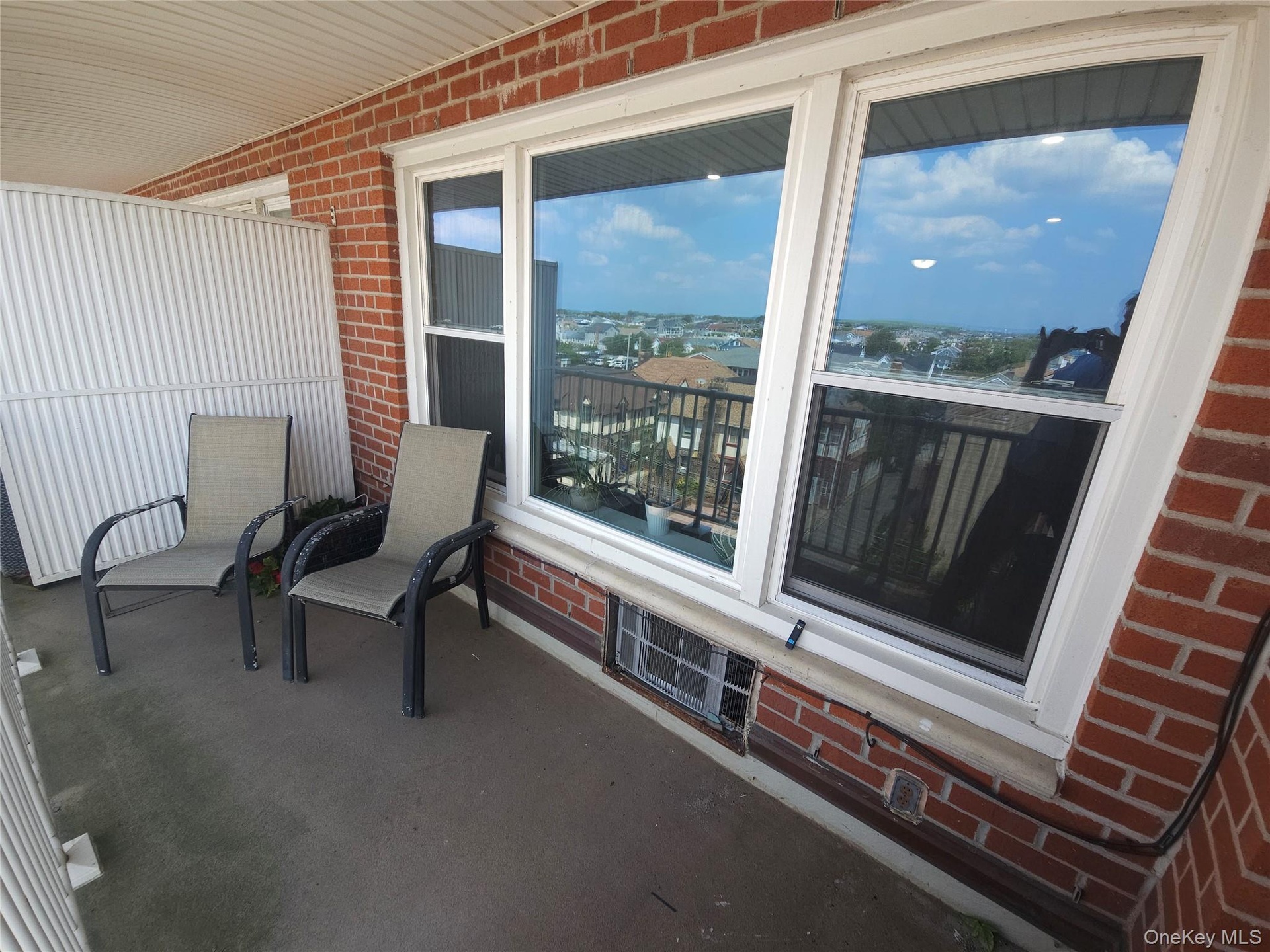 Outdoor space viewing Northern views of Long island  from the city to the east