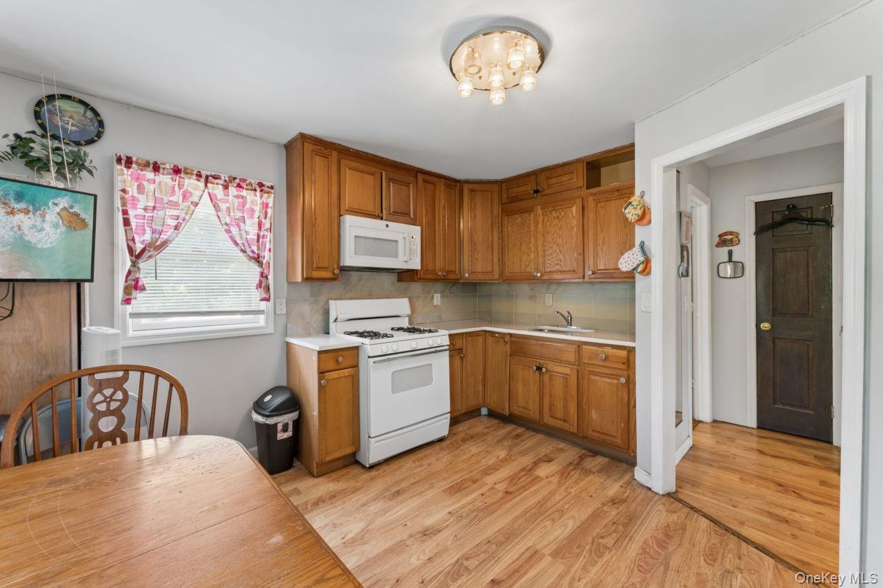 2nd floor kitchen
