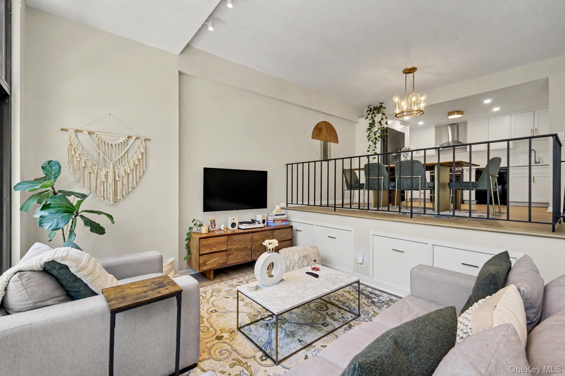 Sun-filled interiors, soaring vaulted ceilings, an open and inviting layout, and seamless access to the outdoors create a wonderful sense of space and