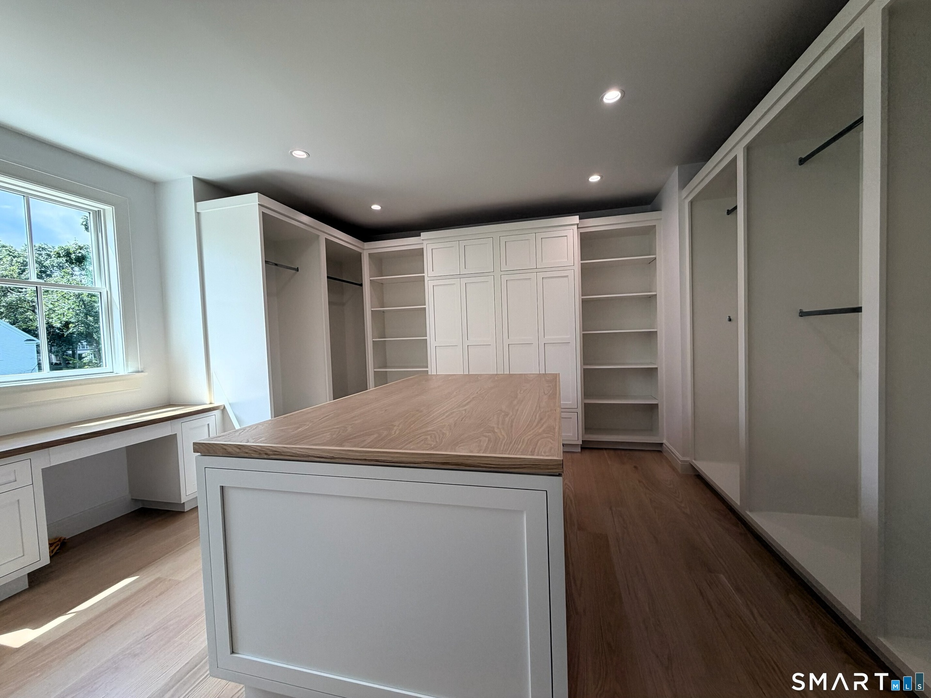 Walk In Closet