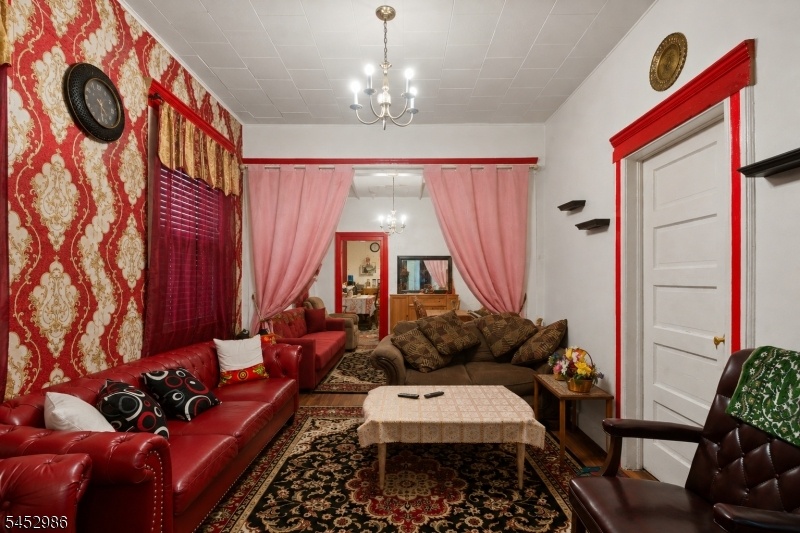 Unit 2 Livingroom