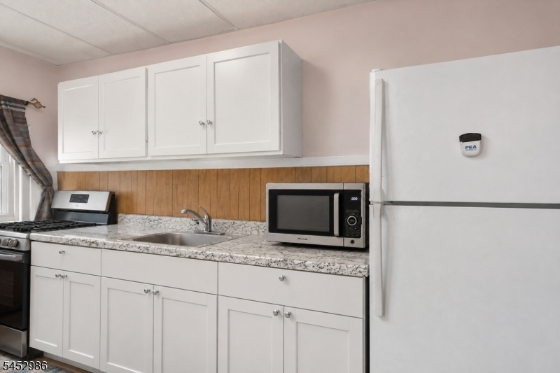 Unit 1 Kitchen
