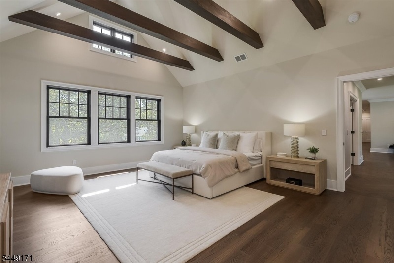 Upstairs Primary Bedroom