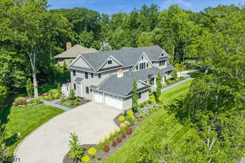 3 Car Garage